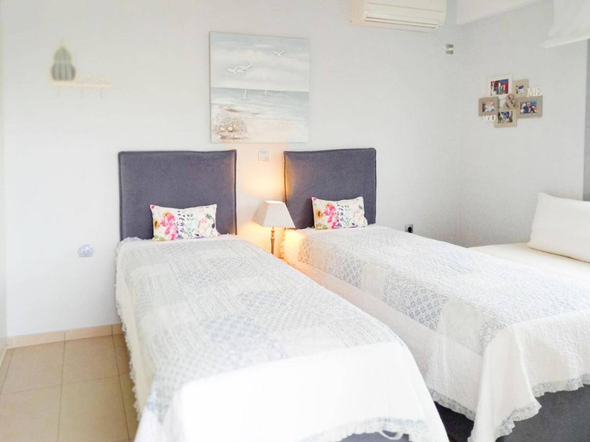 Elegant New Maisonette Near The Sea Aegina Bagian luar foto
